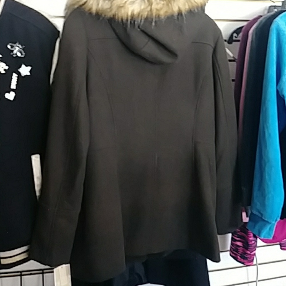 Coat - Picture 3 of 3